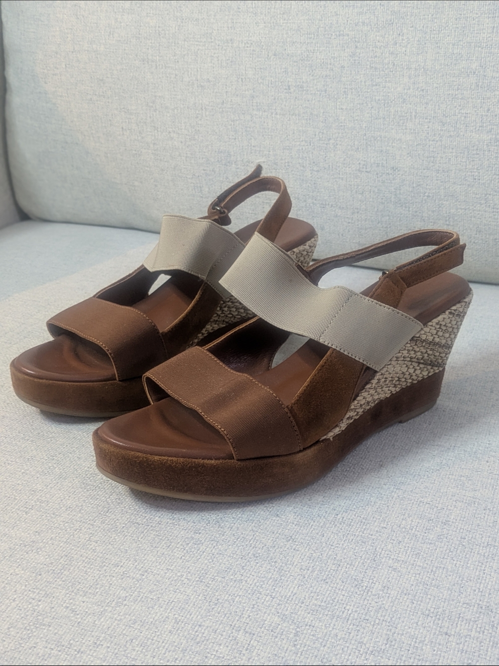 Aquatalia Brown Suede Leather Wedge Sandals Cream Elastic Slingback US 9